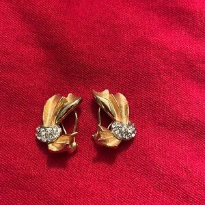 Vintage Gold Tone with Rhinestone Clip on Earrings 1960s
